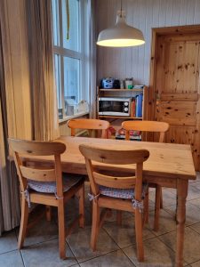 Sonnenblume_Esstisch